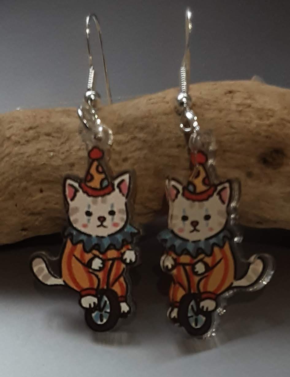 Cat Earrings www.devonmermaid.com