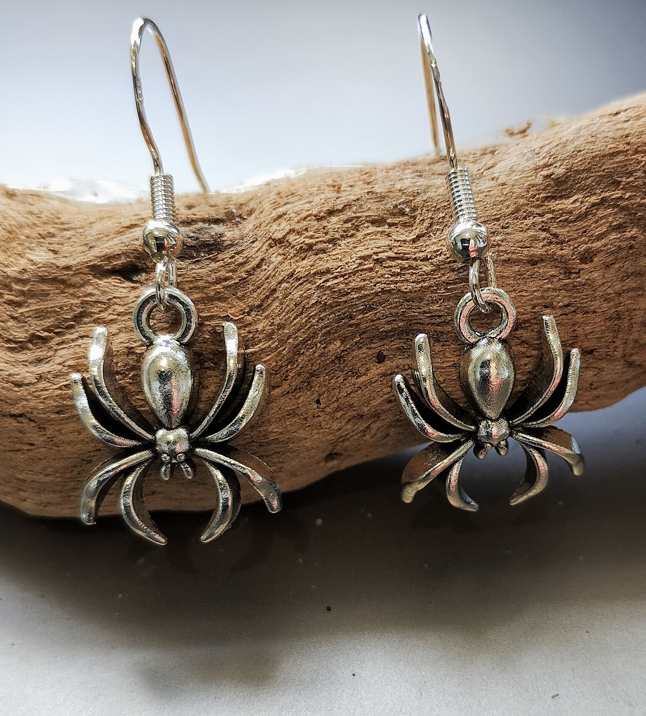 Spider Earrings www.devonmermaid.com
