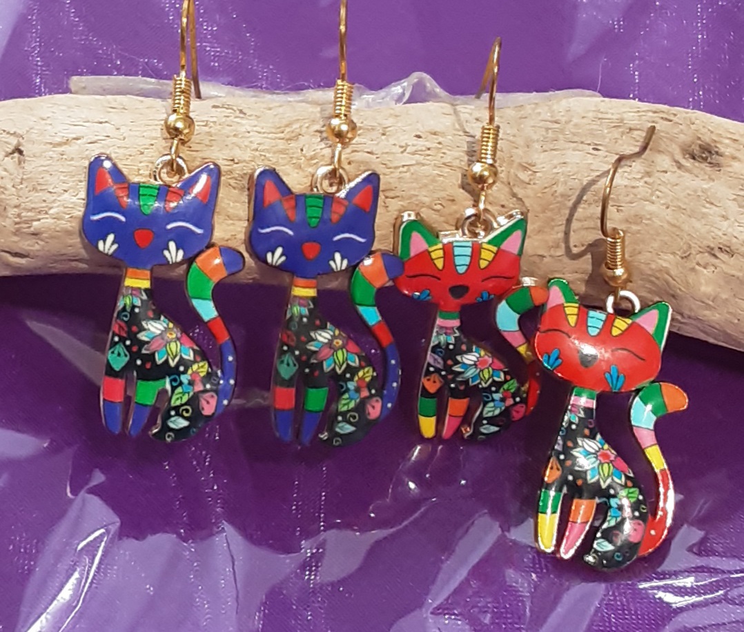 Cat Earrings www.devonmermaid.com