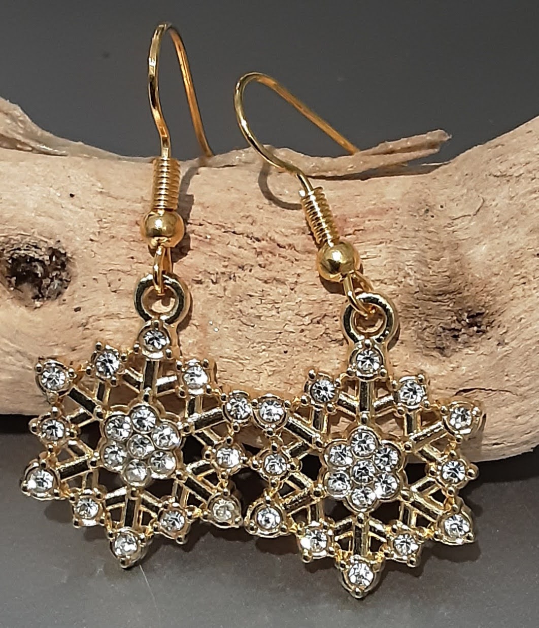 Snowflake Earrings www.devonmermaid.com