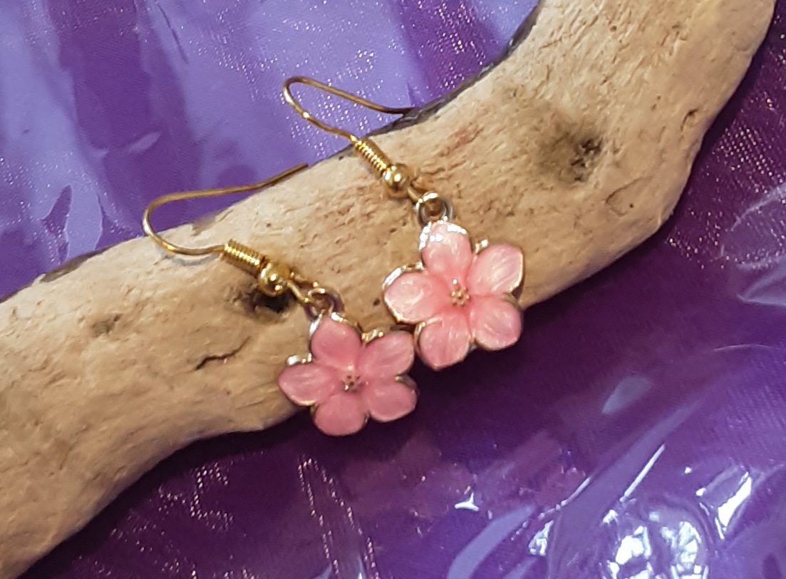 Flower Earrings www.devonmermaid.com