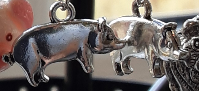 Pig Earrings www.devonmermaid.com